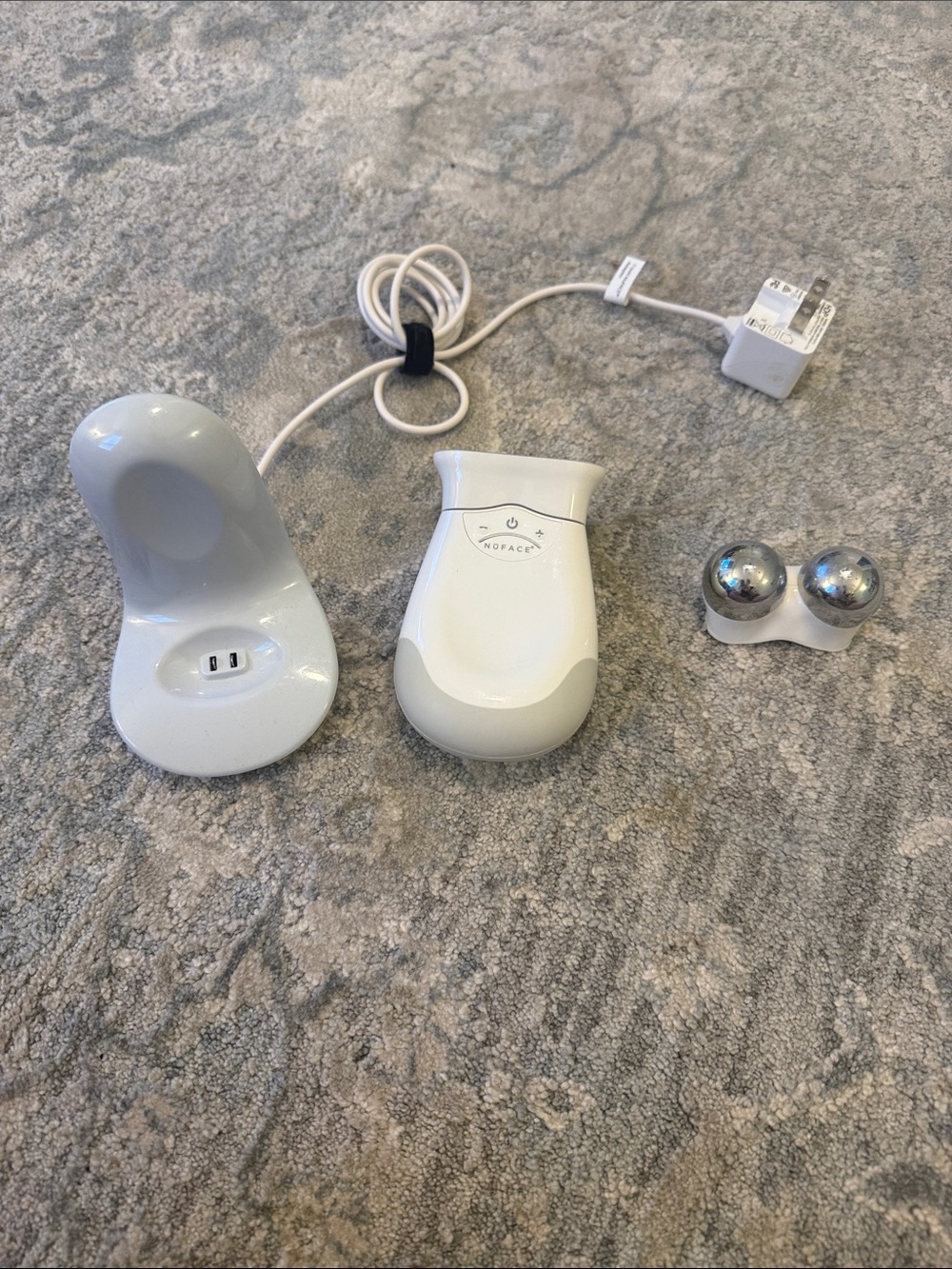 NuFace Compact Microcurrent Facial Toning Kit in White and Silver